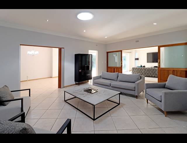 4 BEDROOM HOUSE FOR SALE IN HURLINGHAM